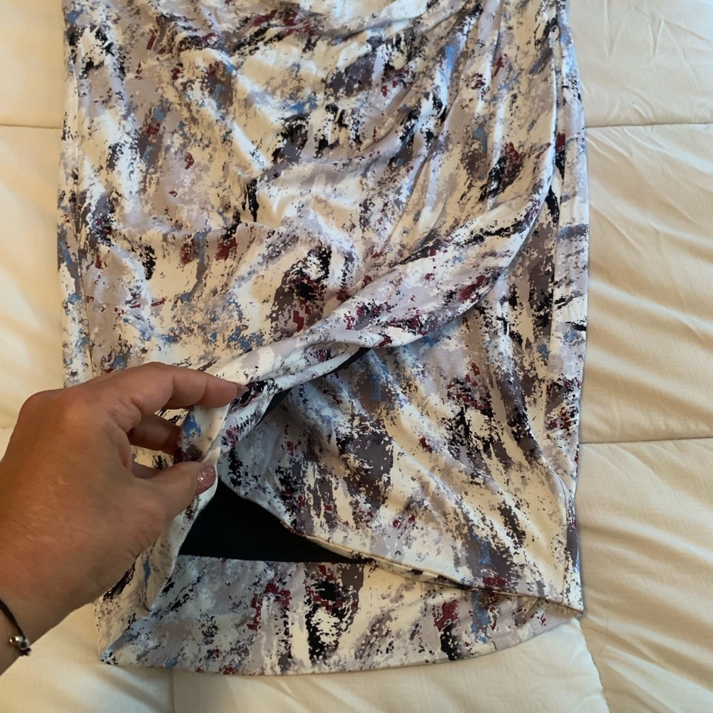 1. State multi colored skirt - Picture 2 of 4